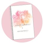 Notitieboekje met potlood en puntenslijper