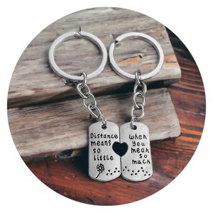 Sleutelhanger Distance means so little