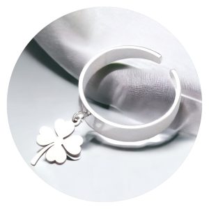 Ring met los klavertje