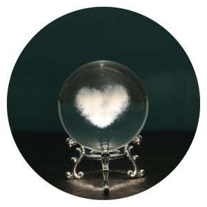 Wolkje in bol op voetje