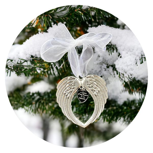 Kersthanger met vleugeltjes en strik