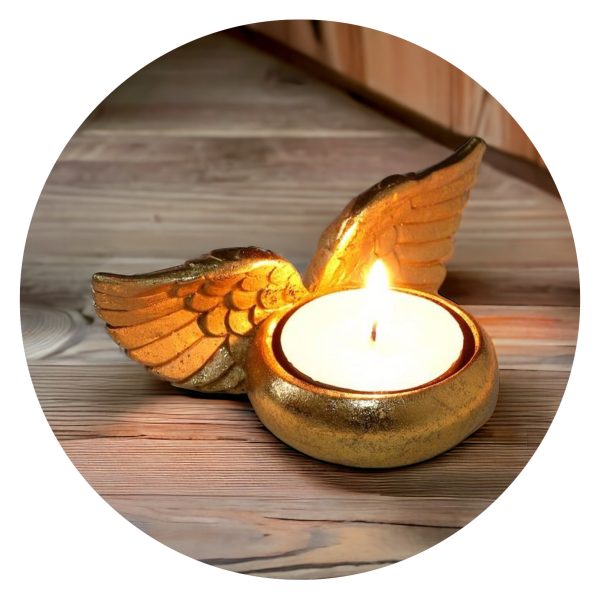 Goudkleurig lichtje met vleugeltjes