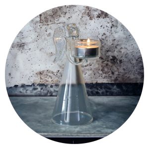 Glazen engel met lichtje