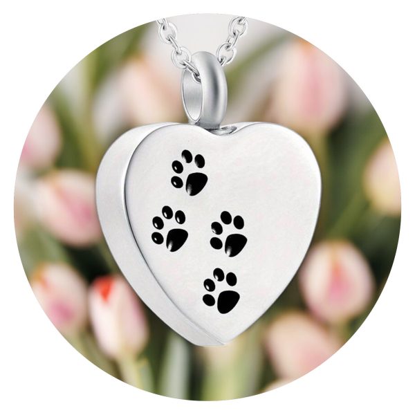 Urnketting met pootafdrukken