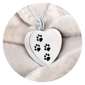 Urnketting met pootafdrukken