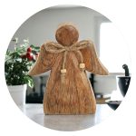 Houten engel met strikje