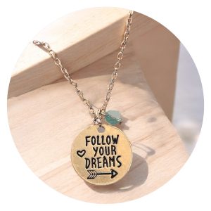 Ketting met label Follow Your Dreams