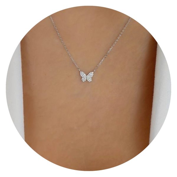 Ketting zilverkleurig met vlindertje