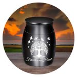 Kleine urn met boom en Forever in my heart