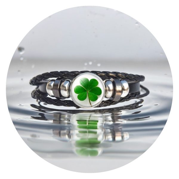 Leren armband met grote ronde klaver