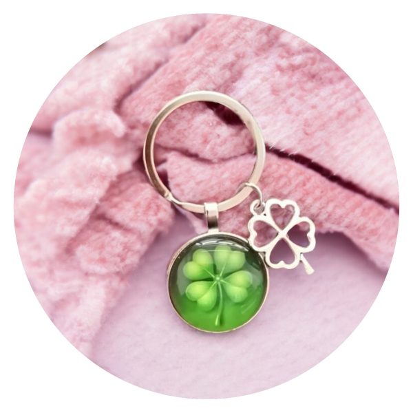 Sleutelhanger met klaver vier rond