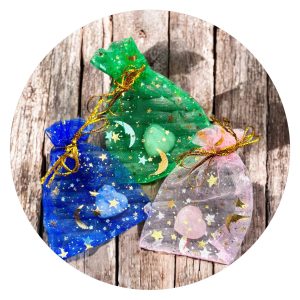 Lief zakje met hartvormig kristal