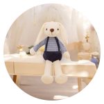 Wit konijn met blauwe broek