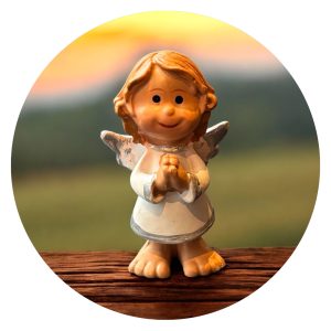 Beschermengeltje met gevouwen handjes