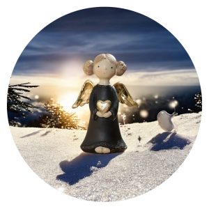 Engel met twee knotjes en gouden hartje