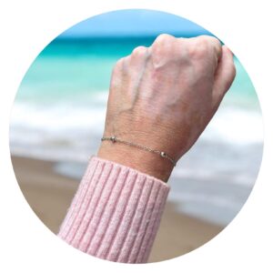 Armband met bolletjes