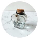 Flesje in hart vorm met hond of kat