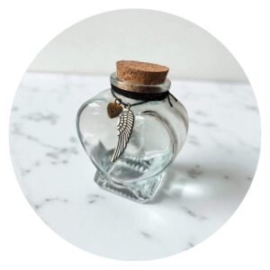 Flesje in hart vorm met hond of kat