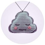 hanger wolkje grijs met roze achtergrond