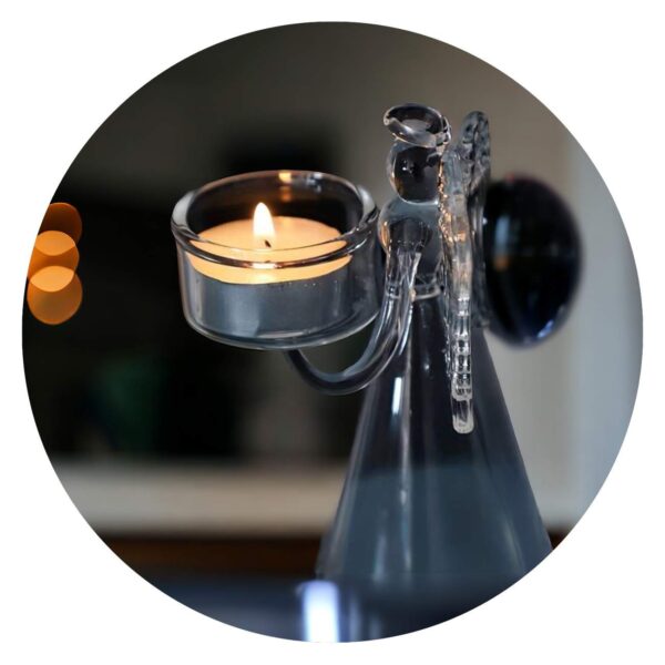 Glazen engel met lichtje