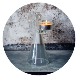 Glazen engel met lichtje