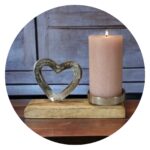 Open hart met kaarshouder op mangohouten voet
