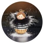 Houten engel met veren gestreept