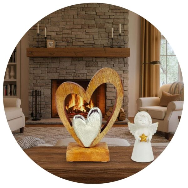 Mangohouten hart met metalen kern naast een engel