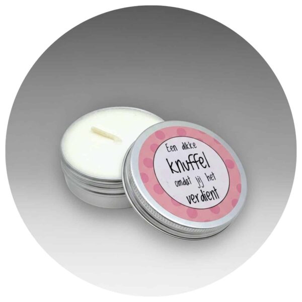 Kaarsje in blik met leuke tekst Knuffel