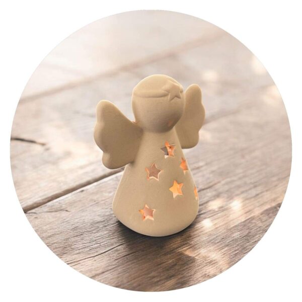 Keramieken engel met lichtje