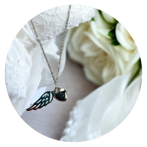 Ketting hartje met vleugeltje