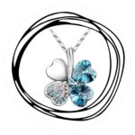 Ketting klavertje vier met steentjes in zeeblauw