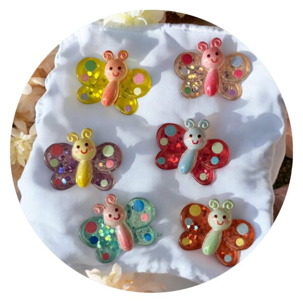 Lief kaarsje met vlindertje roze en paars