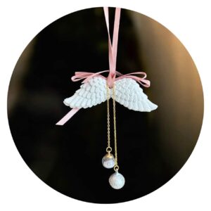 Lieve hanger met vleugeltjes