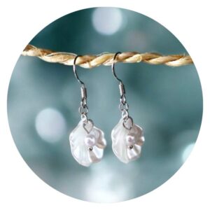 Oorbellen schelp met pareltje