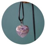 Veterketting met hartvormige steen