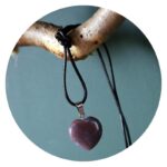 Veterketting met hartvormige steen