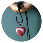 Veterketting met hartvormige steen