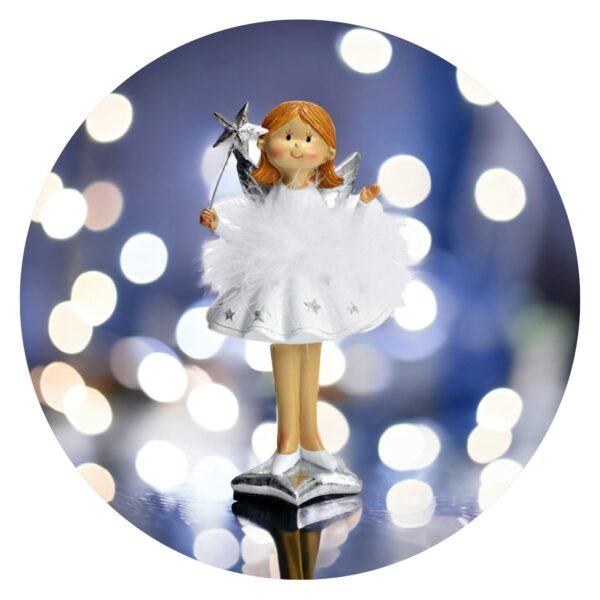 Witte engel met toverstafje